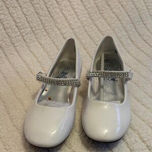 Girls White Mary Jane Dress Shoes with Rhinestone Strap